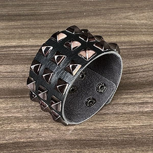 Amazon.com: Edgda Punk Rock Pyramid Rivet Studded Wristband