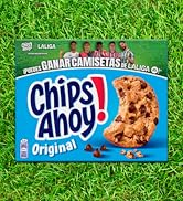 Banner publicitario deportivo colocado sobre césped con el texto «GANAR CAMISETAS». Varias pancartas idénticas se muestran en secuencia sobre césped verde.