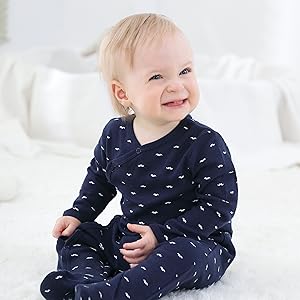 The simple design looks lovely and dignified at the same time,which is suitable for many occasions