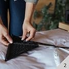 Prise en charge du fixateur.