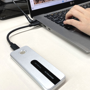 Amazon | RENICE 512GB SSD 外付け 指紋認証 読出最大1000MB/秒