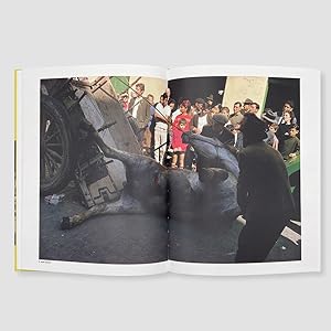 Amazon.com: The Conversations with Joel Meyerowitz on Sixty