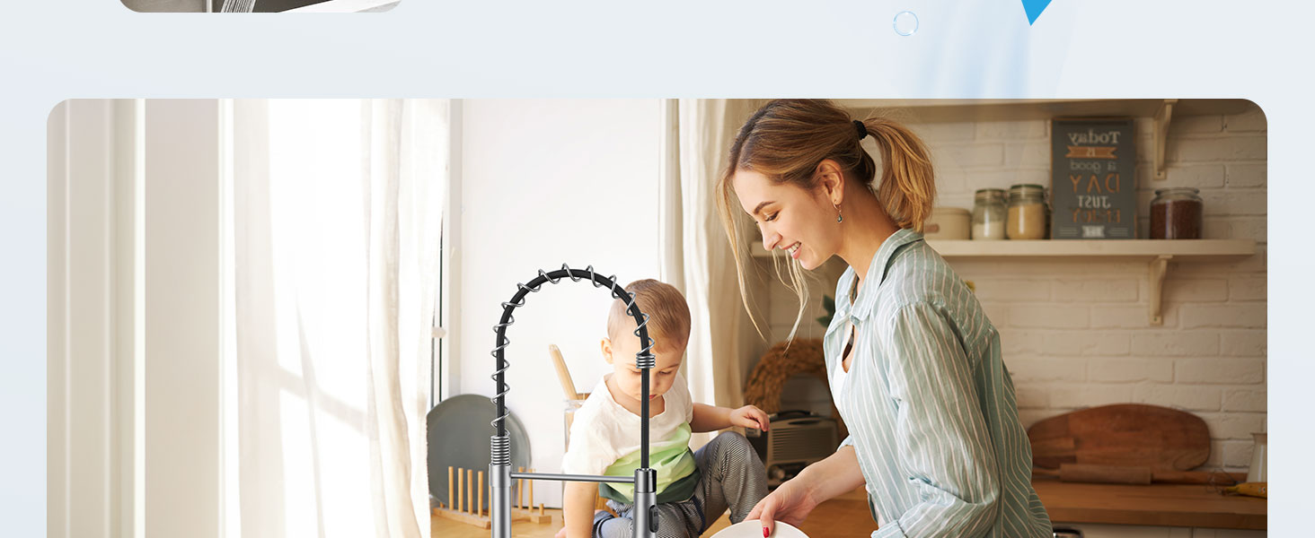 kitchen faucet with pull down saprayer