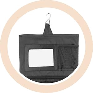 Organiseur suspendu noir avec panneau de fenêtre transparent et poche en filet, avec un crochet en métal pour le montage. Design compact adapté au rangement.