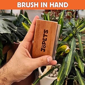 Brush size in hand, grip on brush