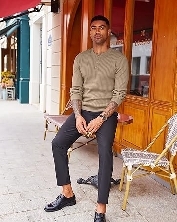   Feinstrickpullover mit normaler Passform