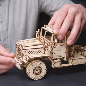 Small manufacture image 4