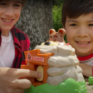 Small manufacture image 3