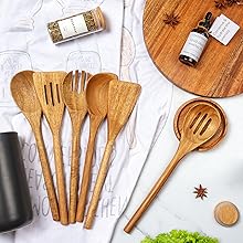 Minimalist Wooden kitchen utensil set