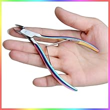 cuticle trimmer with cuticle pusher