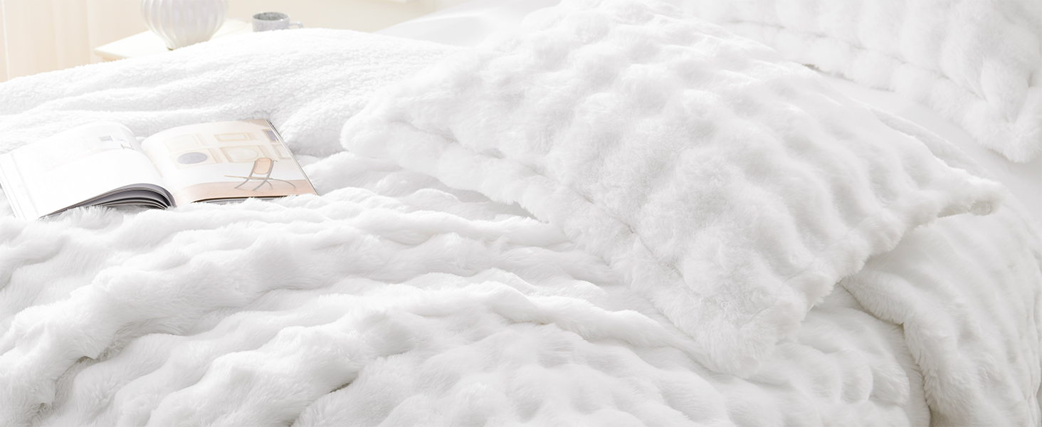UNIKOME Queen Comforter Set 3 Pieces UltraSoft Faux