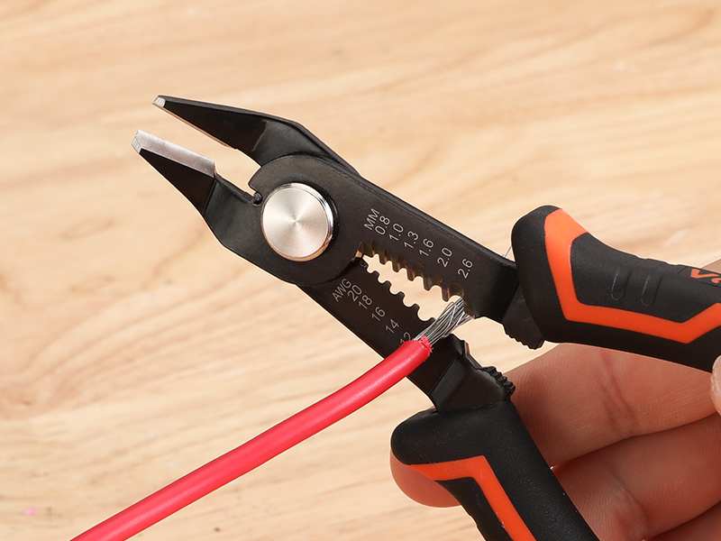 ValueMax Wire Stripper and Cutters, 10-22 AWG Wire Stripper