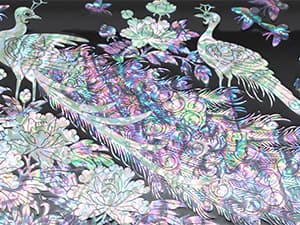 SHIMMERING COLOR&VIVID DETAILS