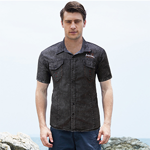 Schwarzes Cargo-Kurzarm-Shirt