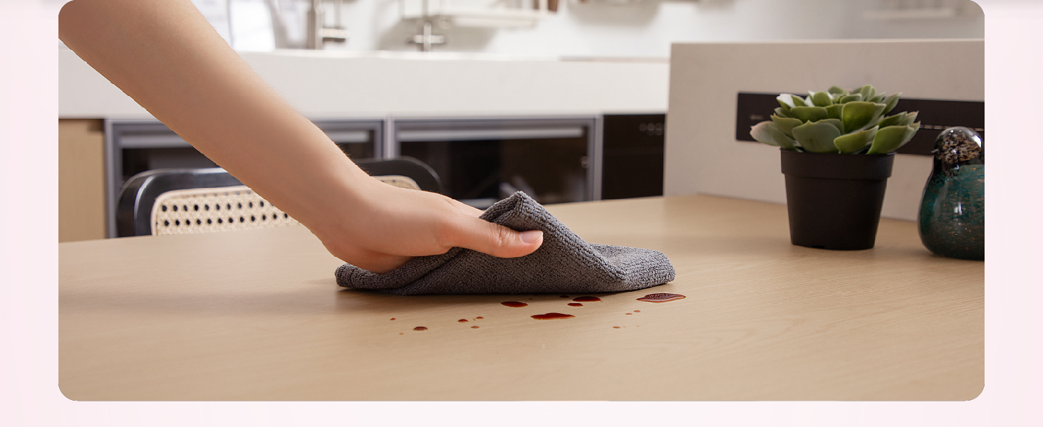 Checkerboard Microfiber Cleaning Cloth Roll