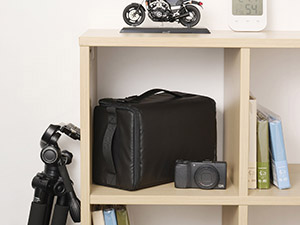 撥水加工のショルダータイプカメラバッグ サイドアクセス付き 楽天市場】【送料無料】一眼レフ ミラーレス 用 カメラバッグ