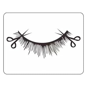 Use beauty scissors to trim the ends of the eyelashes according to the curvature of the eyes.
