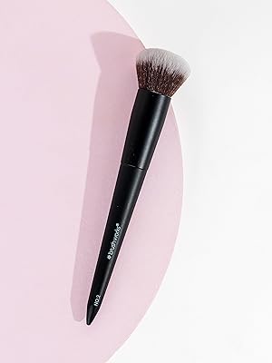 Brushworks No. 2 Buffing Foundation Brush