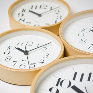 Amazon.co.jp: レムノス 掛け時計 アナログ 電波時計 天然色木地 リキ