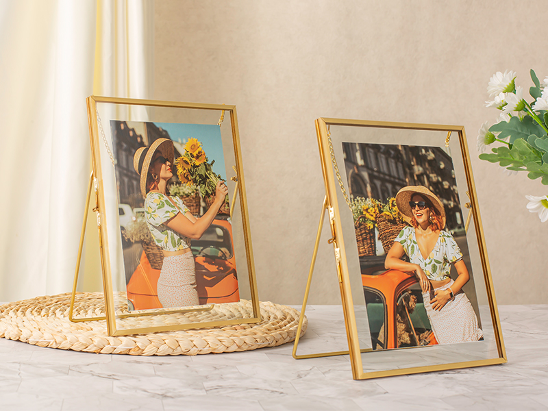Jajamy Gold Floating 5x7 Picture Frame Set of 2, Hanging Glass Pressed Flower