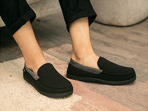 EverFoams Men's Comfort Memory Foam Moccasin Slippers Breathable Terry Cloth House Shoes with Anti-Skid Rubber Sole 27 888-222