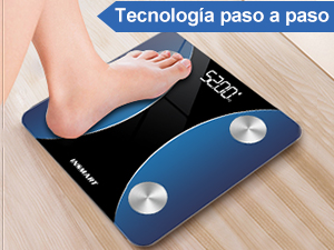 con superficie de cristal azul y negro, detalles circulares metálicos y pantalla LCD, que se muestra en el suelo de madera con un pie pisando.