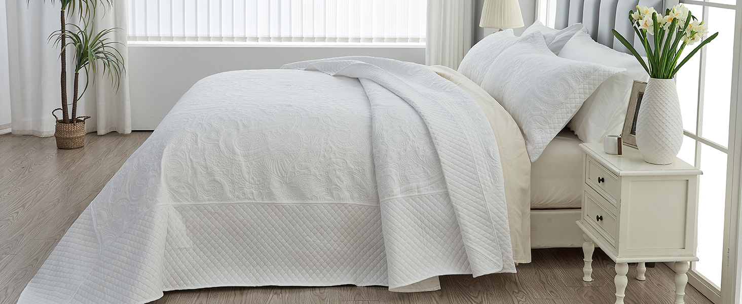 SUCHDECO Oversized King Bedspreads 128x120 inches Oversized King Quilt