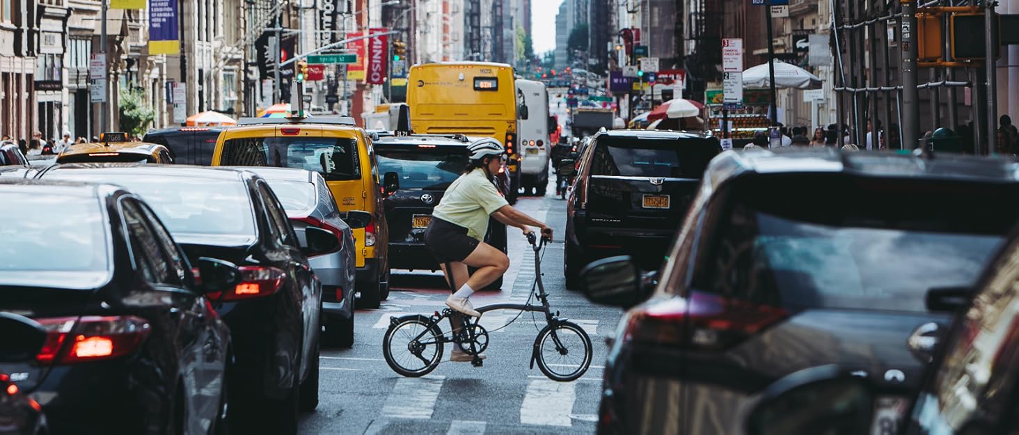 Brompton P Line Superlight 4 速折疊自行車 中號(午夜黑色) 運動和戶外活動