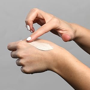 Sans Soucis Daily Vitamins Apricots DD Cream Light SPF 25