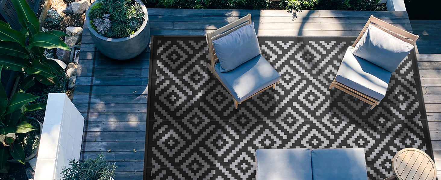 DECK RUG