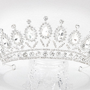 Tiaras and Crowns for Women