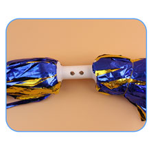 Cheerleading pom poms