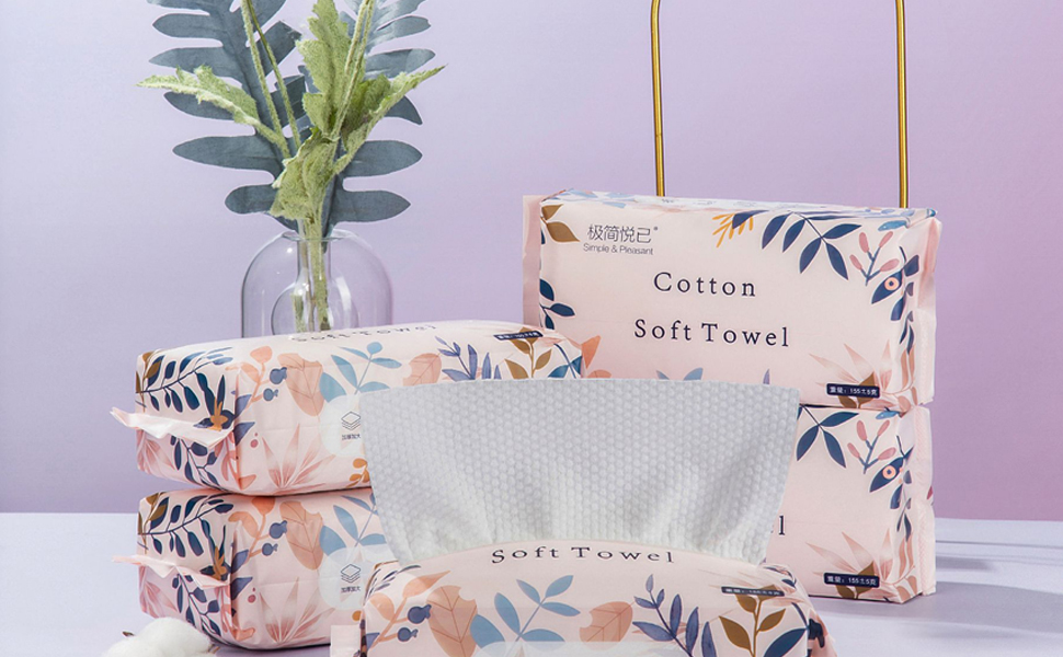 Delicate facial Wipe