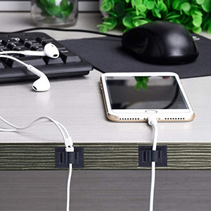 ケーブル固定用クリップ 18個セット 黒 PANDUIT 固定具 コードクリップ アクリル系粘着テープ付 耐候性