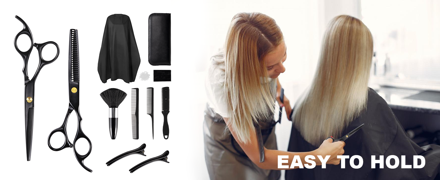 avec ciseaux, peignes et accessoires. L'image montre un coiffeur travaillant sur les cheveux blonds d'un client, démontrant ainsi la facilité d'utilisation