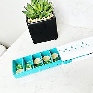 Pet Pillbox, Pet Pill Box, Pet Vitamins, Pet Pills, Pet Travel