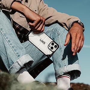 UAG Designed for iPhone 15 Series Plasma Rugged Clear Case