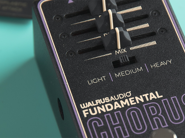 Amazon.com: Walrus Audio Fundamental Series Chorus