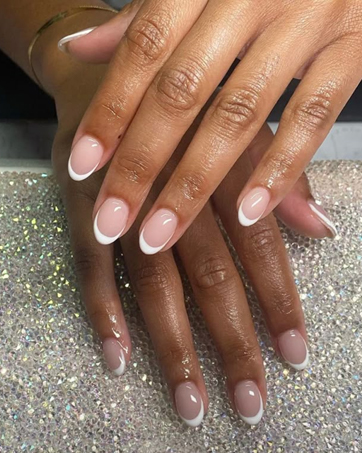 almond nail tips