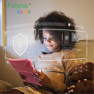 bambina gioca su tablet dotato di parent control con protezione avanzata