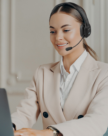 Wireless Headset With Microphone