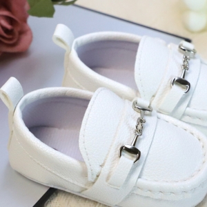 white baby boys sneakers