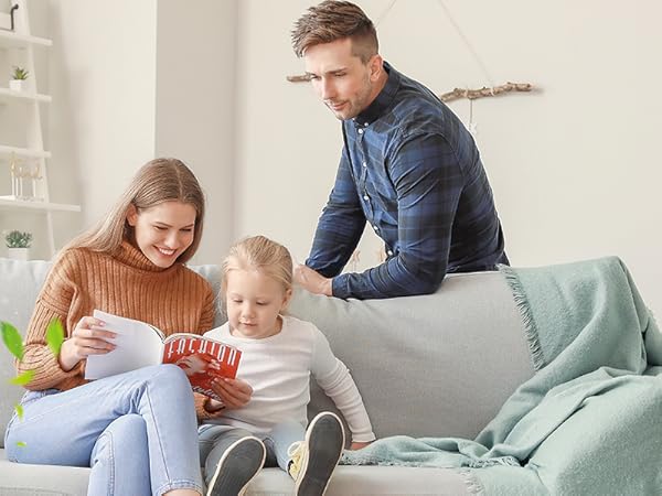 automatic spray dispenser