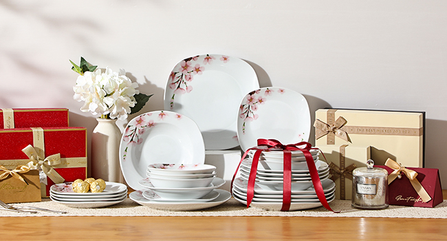 dinnerware sets