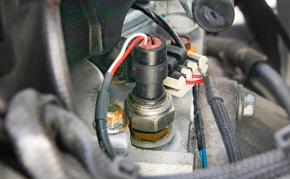 GlowShift Oil Pressure Sensor Thread Adapter Compatible