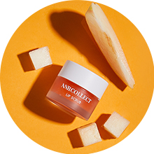 Organic Lip Scrubs Exfoliator and Moisturiser with Lip Brush