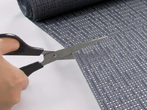 trimmable length for knit hanging divider