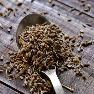 una cucharada de semillas de hinojo