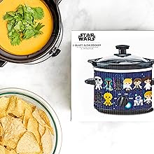 Uncanny Brands Star Wars 2-Quart Slow Cooker- Kitchen Appliance
