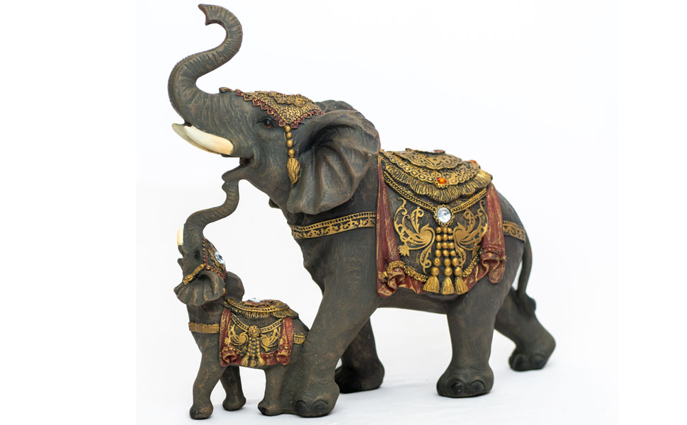 ©️CHLKA♡様　 Luxe Elephant Amazon.com: Thomas Kinkade Collectible Elegant Treasure